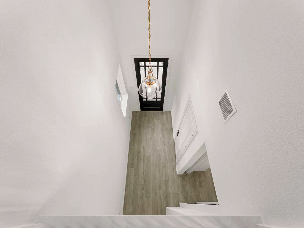 Aster Park - Mason Interior Image 3