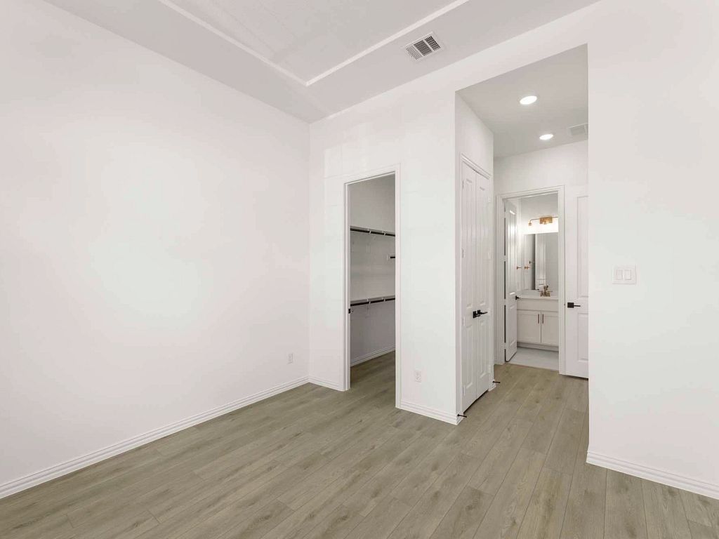 Aster Park - Mason Interior Image 5