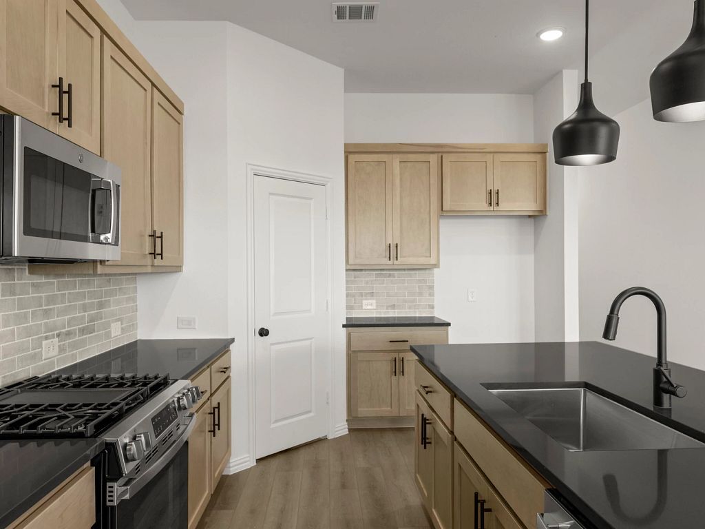 Brookshire at Legacy Hills - Coleman Interior Image 11