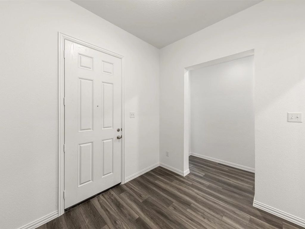 Gateway Parks - Travis Interior Image 3