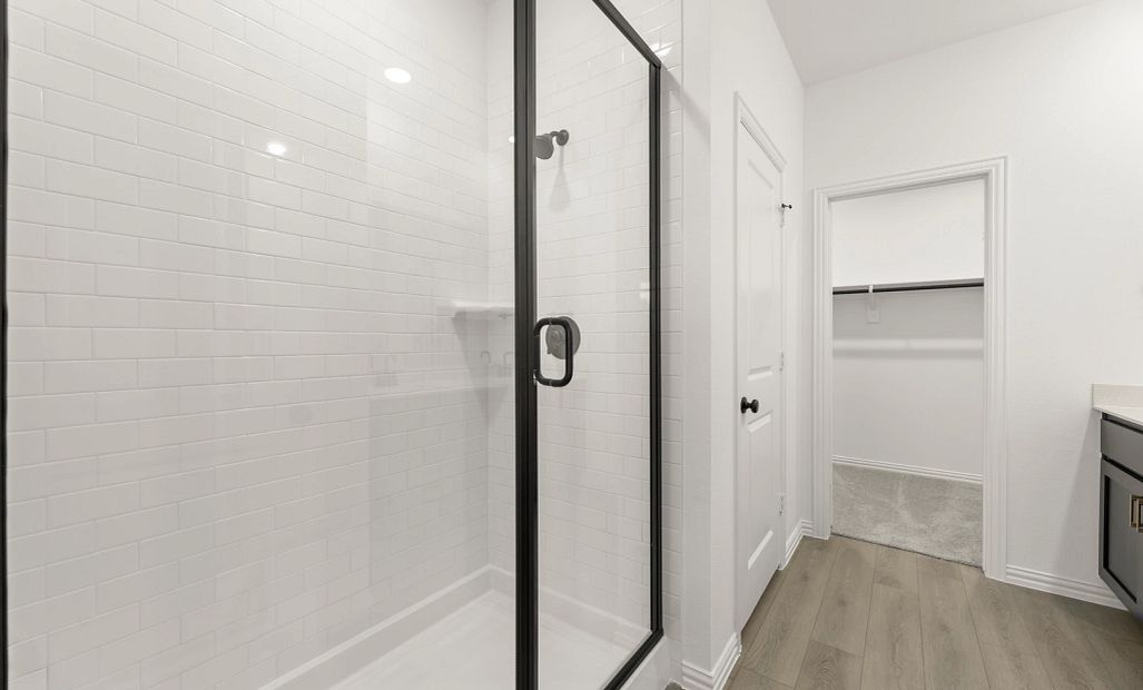 Primary Bathroom featuring the Oxford Collection