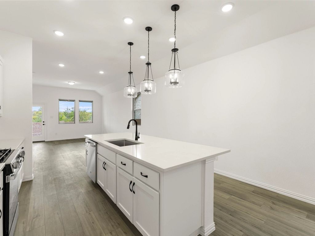 Creekview Fossil Ridge - Bell Interior Image 4