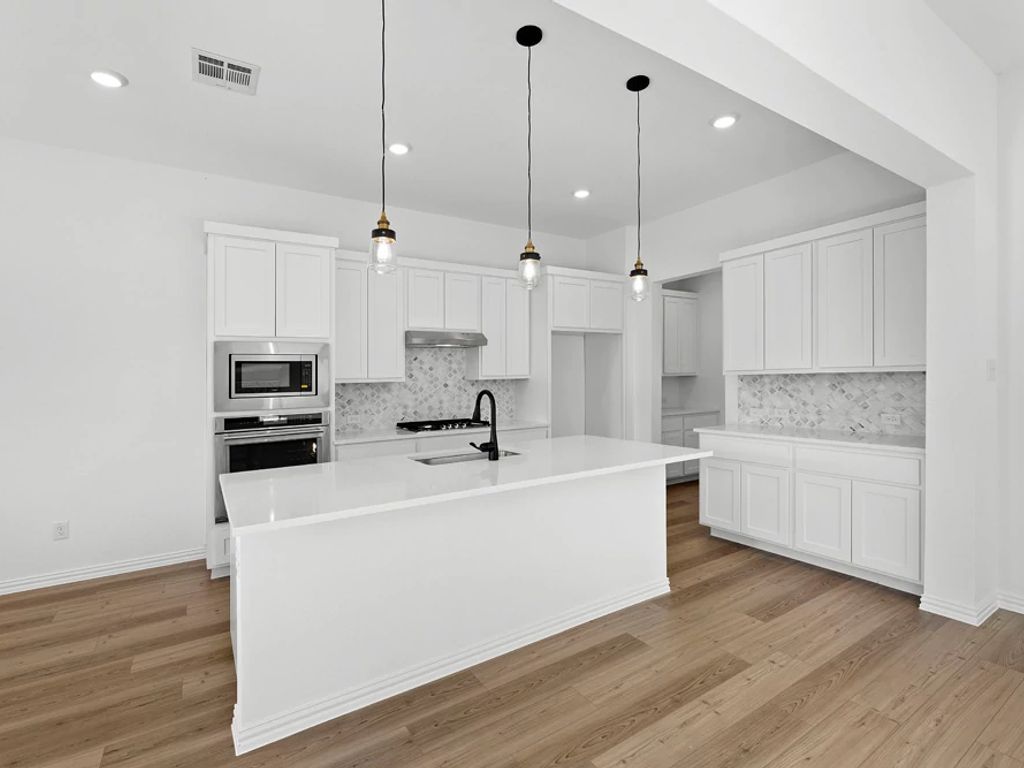 Brookshire at Legacy Hills - Tyler Interior Image 36