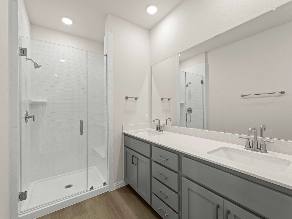 Collin Creek - Wyatt Interior Image 14