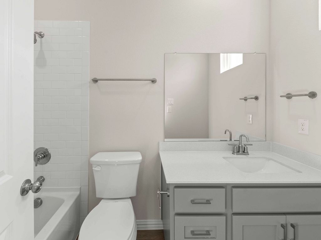 Collin Creek - Wyatt Interior Image 19