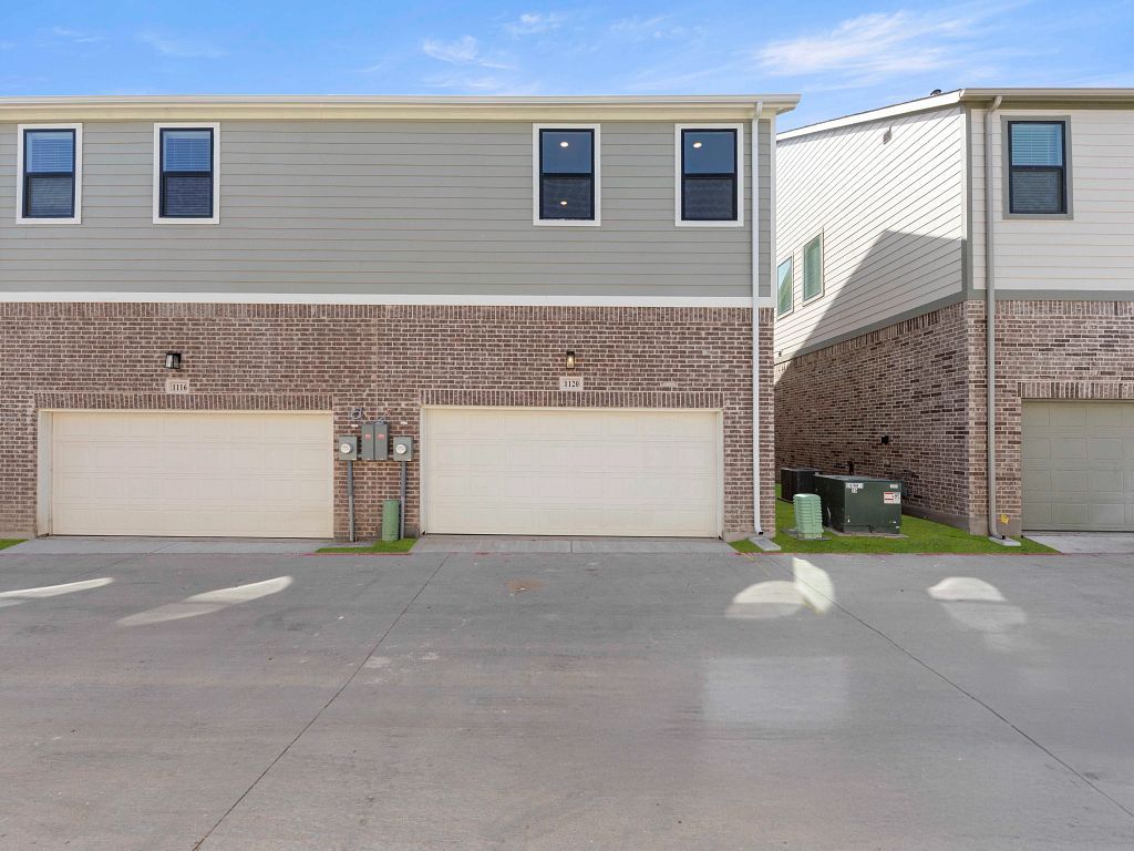 Collin Creek - Wyatt Interior Image 22