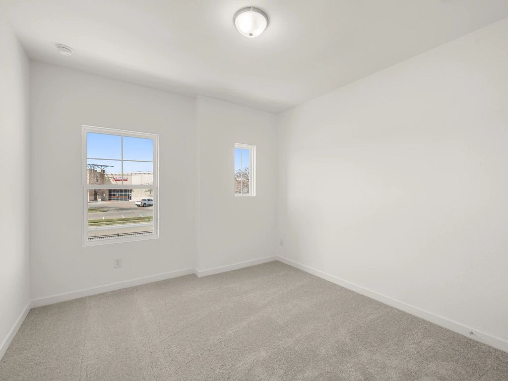 The Pointe at Capp Smith Lake - Clemson Interior Image 16