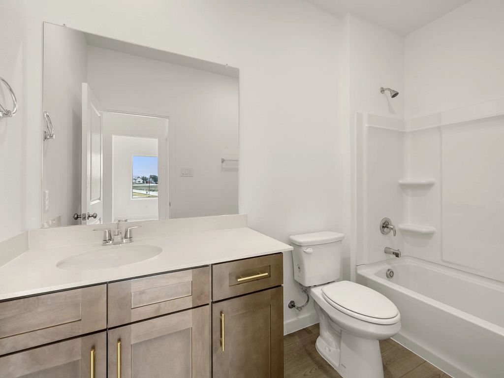 The Pointe at Capp Smith Lake - Clemson Interior Image 18