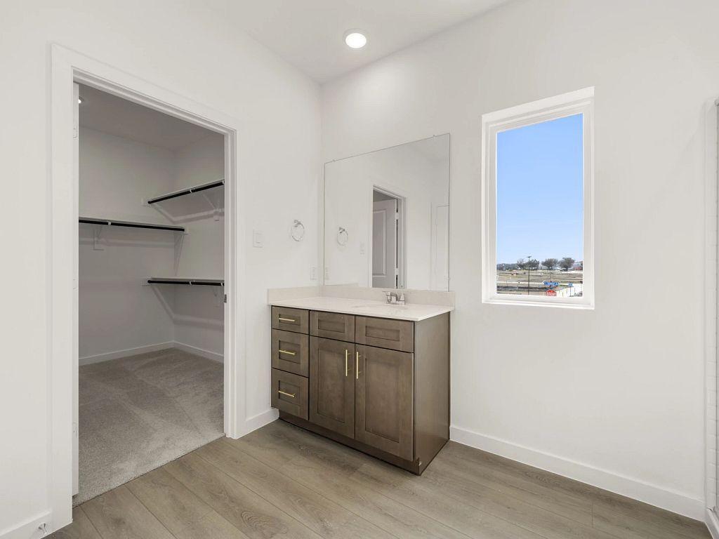The Pointe at Capp Smith Lake - Clemson Interior Image 23