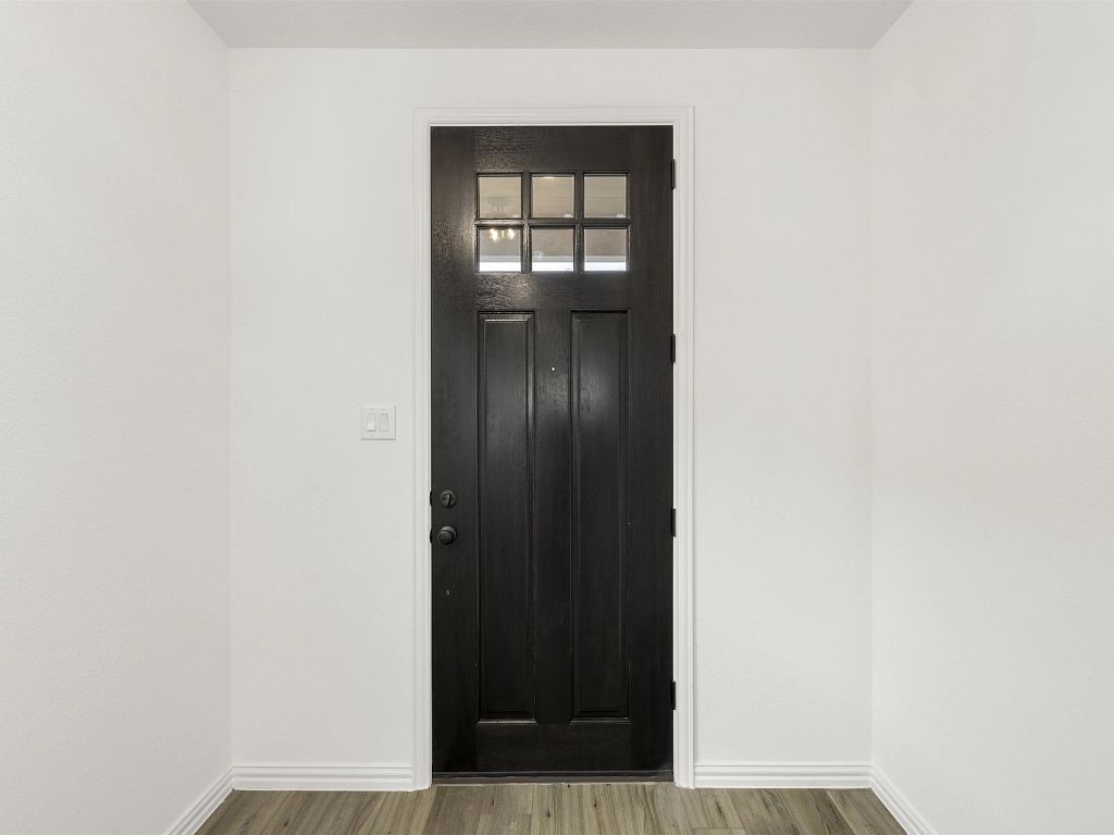 Century Farms - Cates Interior Image 3