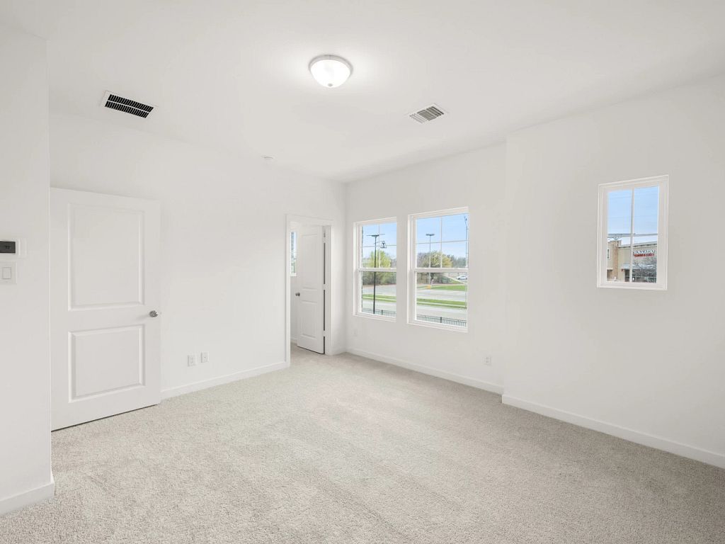 The Pointe at Capp Smith Lake - Tulane Interior Image 11