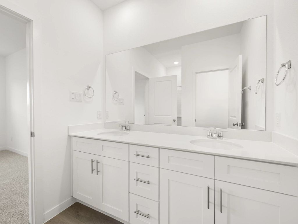 The Pointe at Capp Smith Lake - Tulane Interior Image 12