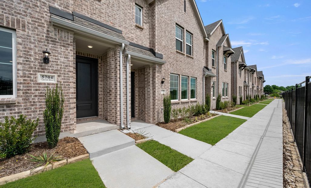 Tulane - The Pointe at Capp Smith Lake: Watauga, Texas - Ashton Woods