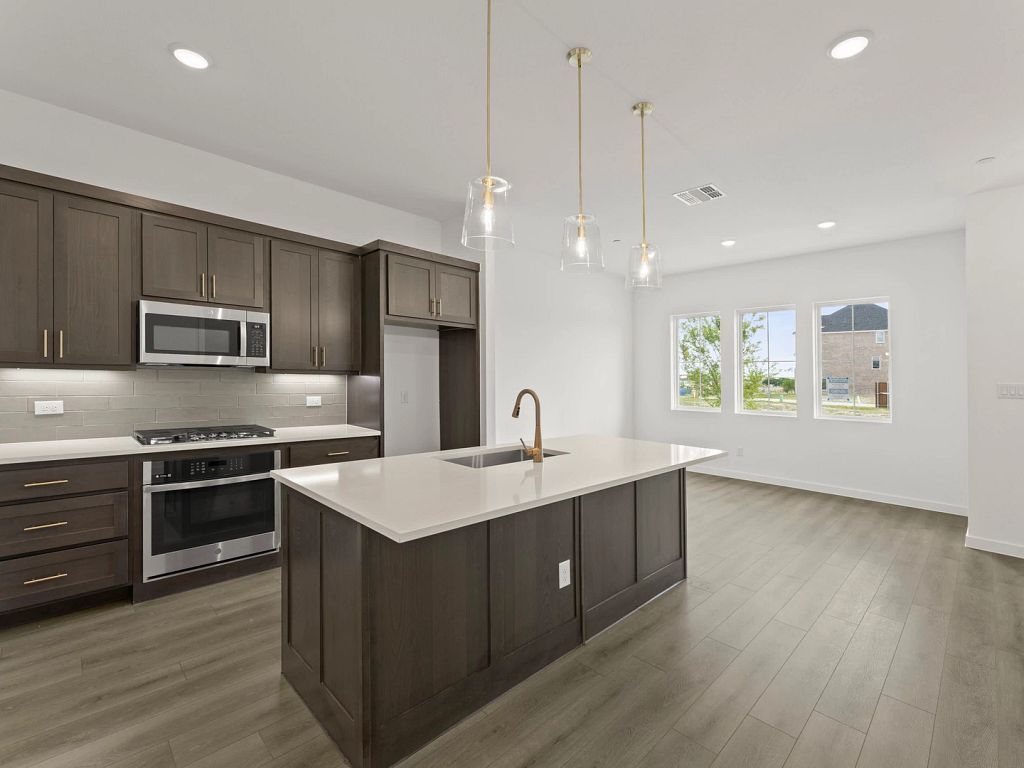 Collin Creek - Heritage Interior Image 9