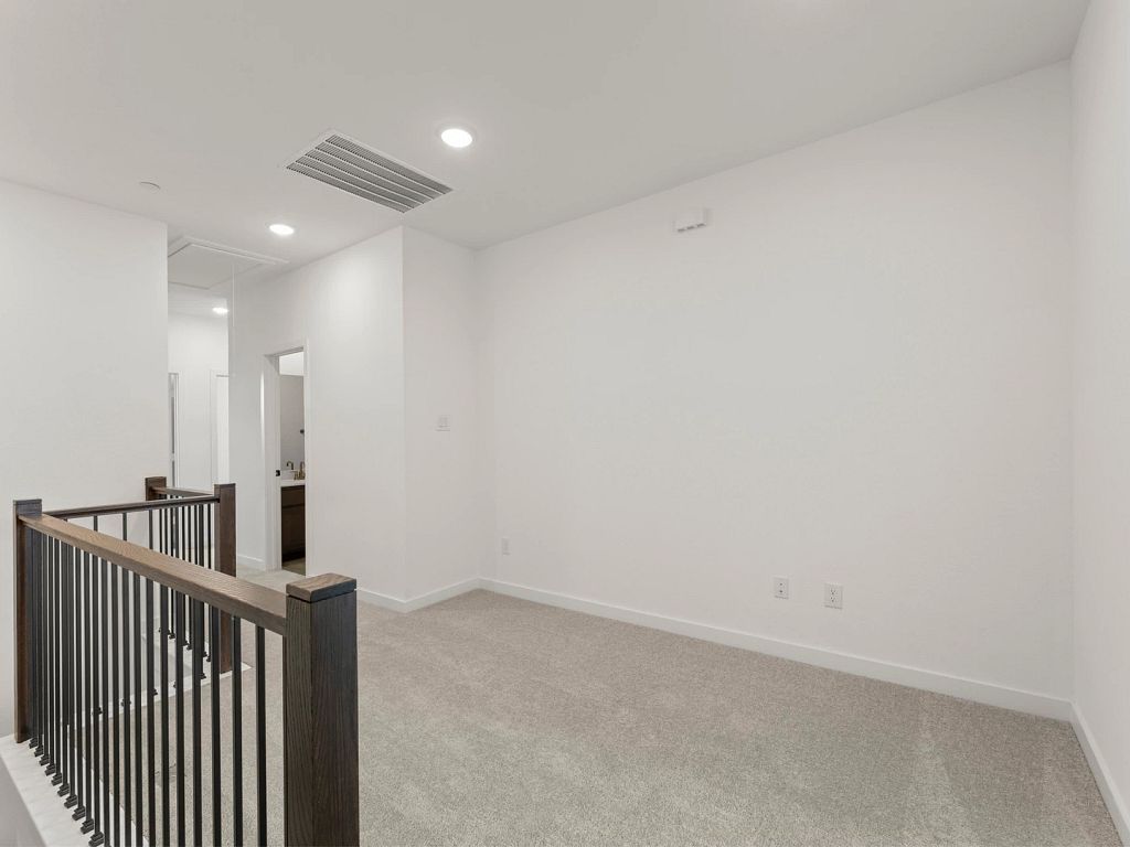 Collin Creek - Heritage Interior Image 10