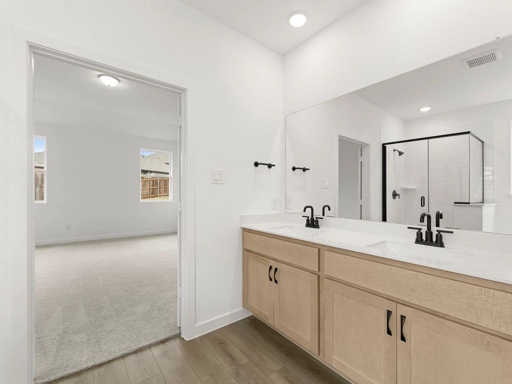 Brookshire at Legacy Hills - Martin Interior Image 13