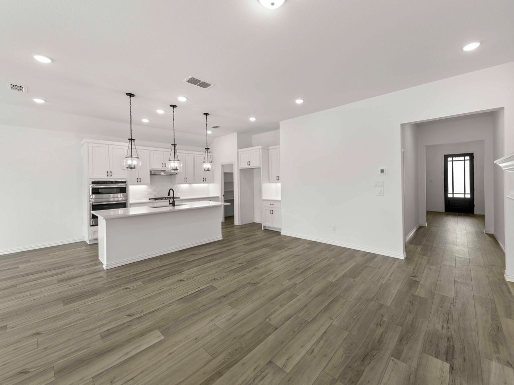 Brookshire at Legacy Hills - Lampasas Interior Image 12