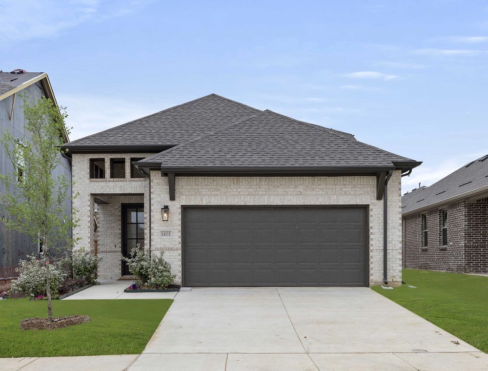 5821 Laurel Lake Lane. Pilot Point, TX 76258