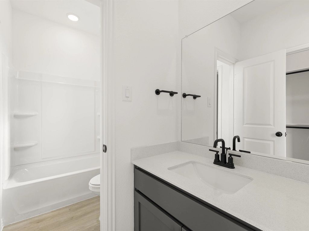 Brookshire at Legacy Hills - Mitchell Interior Image 5