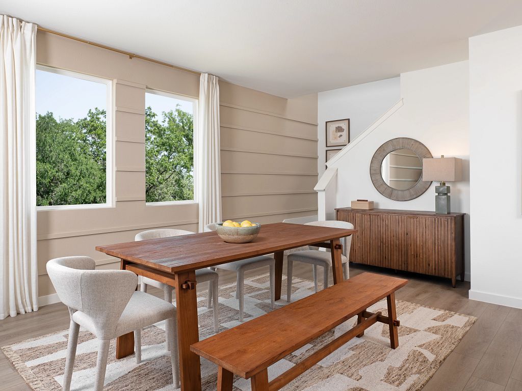The Pointe at Capp Smith Lake - Clemson Interior Image 3
