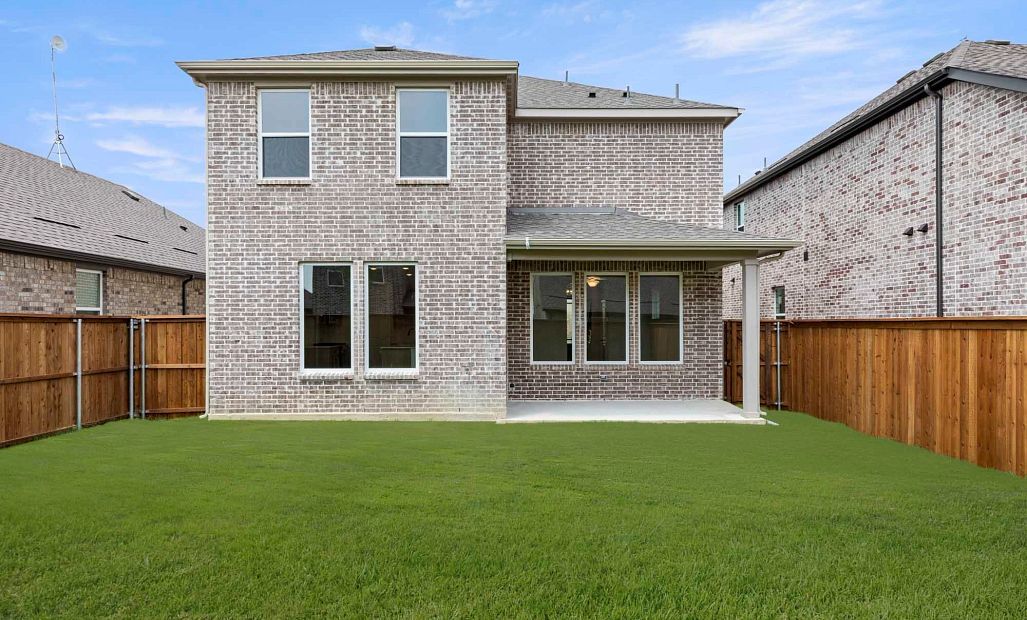Rear Exterior Design Representative Photo