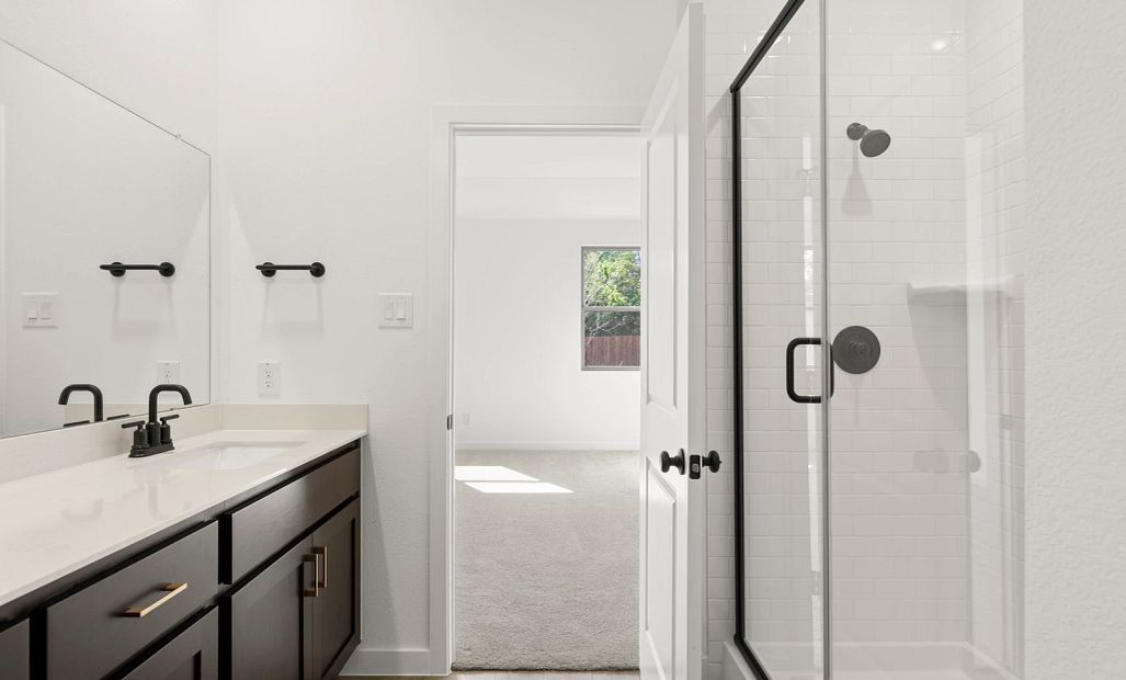 Primary Bathroom featuring the Oxford Collection