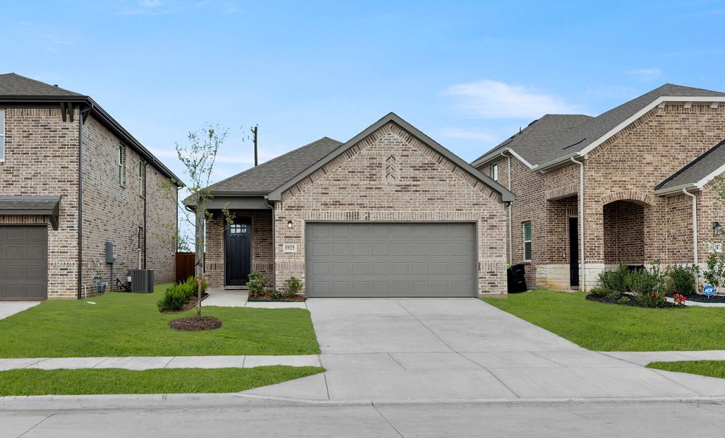 5925 Laurel Lake Lane