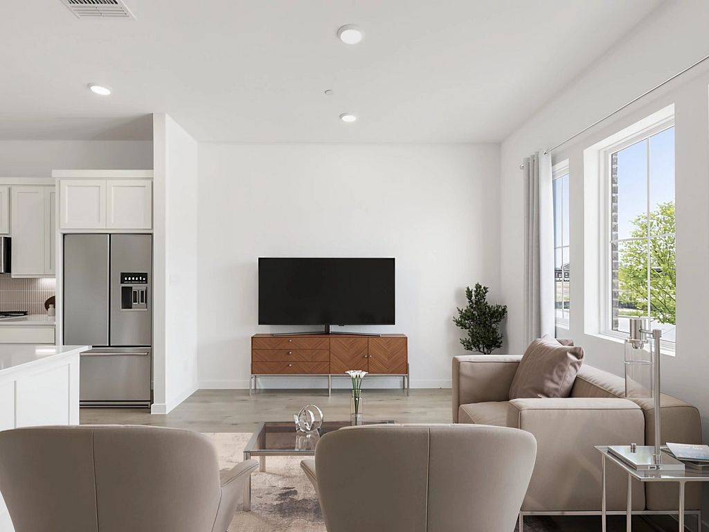 Collin Creek - Heritage Interior Image 4