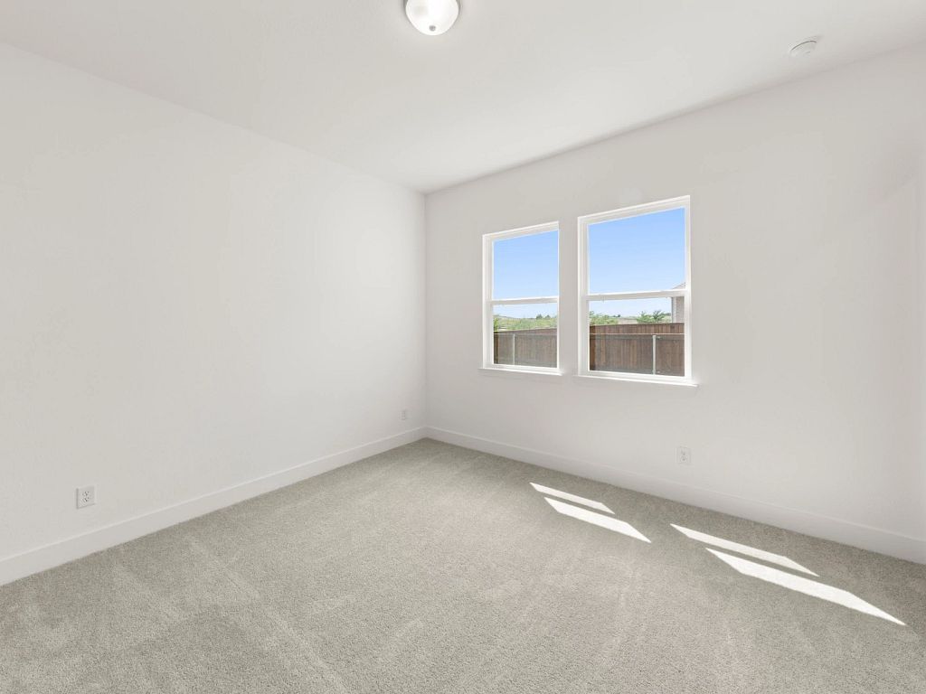 Aster Park - Ellington Interior Image 7