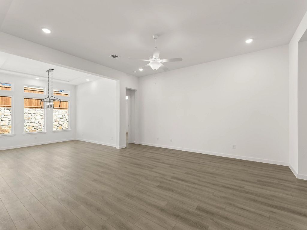 Furst Ranch - Farwell Interior Image 6