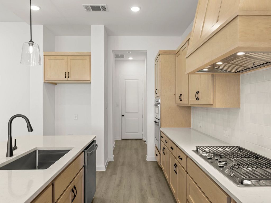Furst Ranch - Farwell Interior Image 11