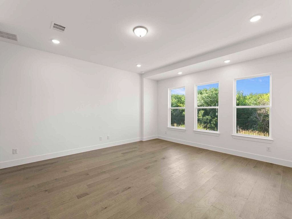Aster Park - Regency Interior Image 10