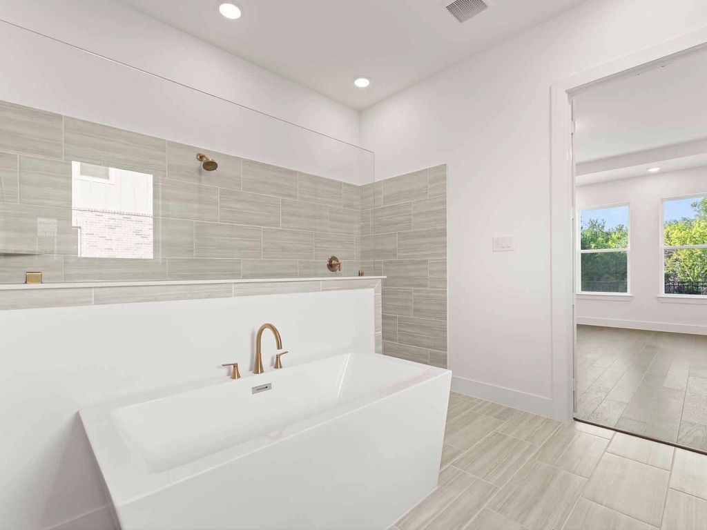 Aster Park - Regency Interior Image 12
