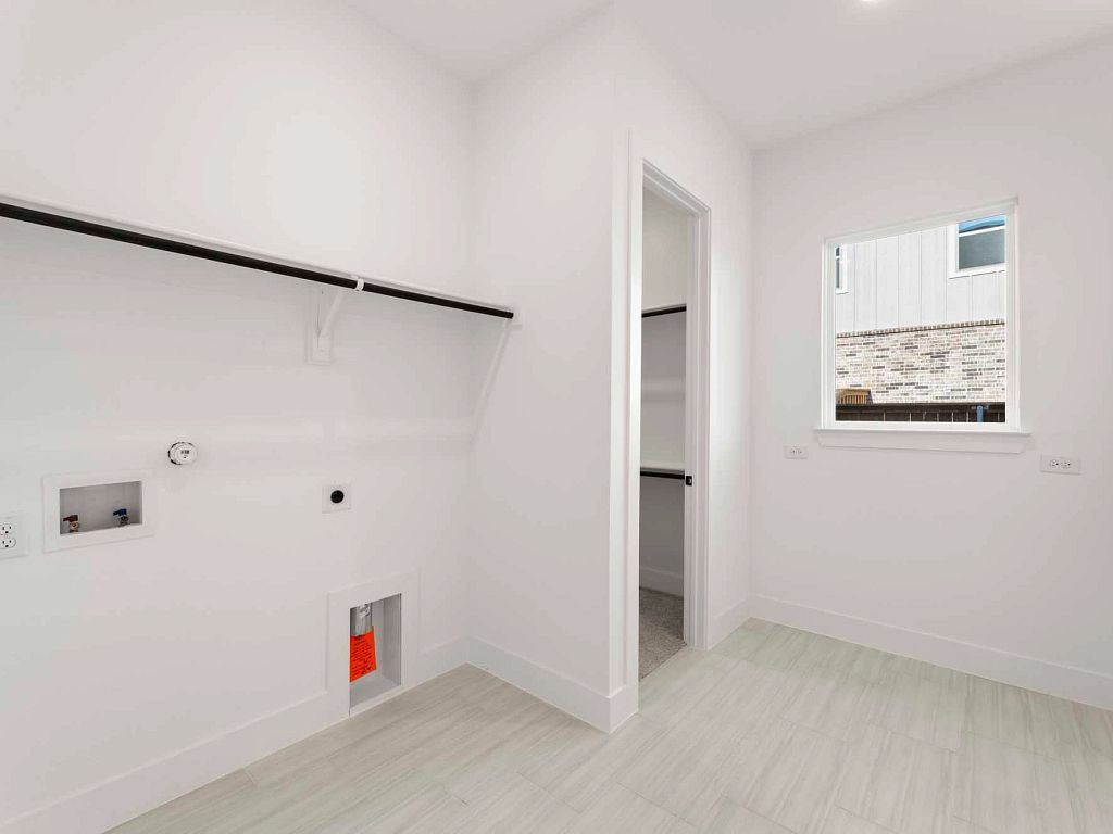 Aster Park - Regency Interior Image 14