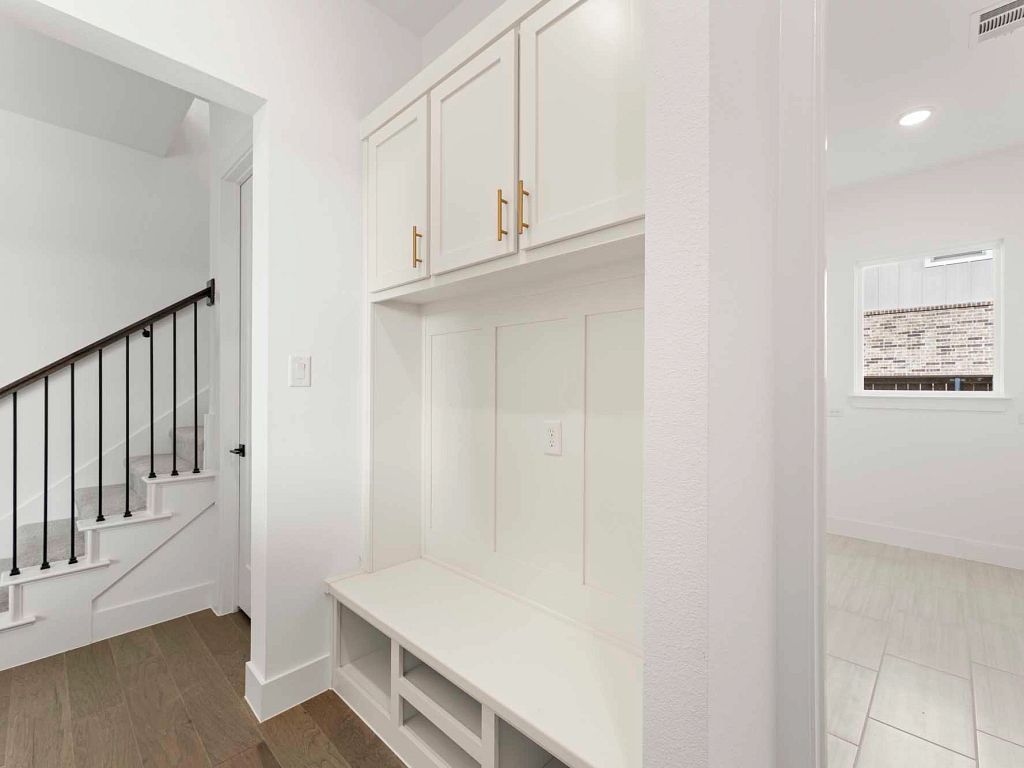 Aster Park - Regency Interior Image 15