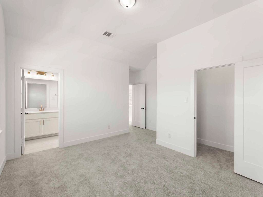 Aster Park - Regency Interior Image 17