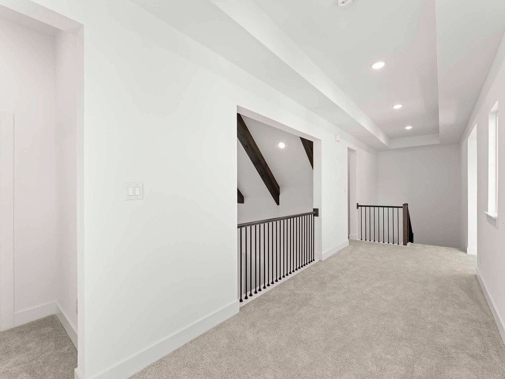 Aster Park - Regency Interior Image 22