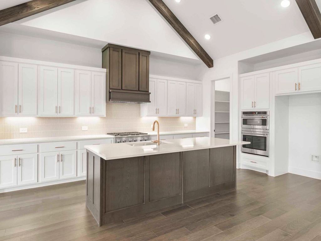Aster Park - Westbrook Interior Image 12