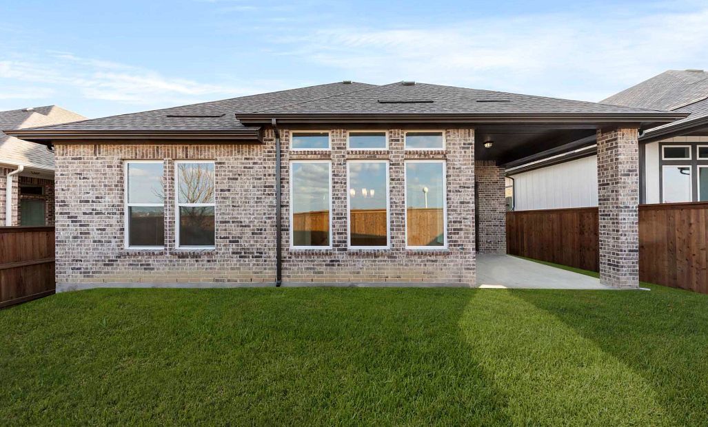 Rear Exterior Design Representative Photo