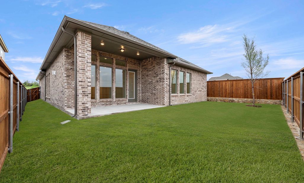 Rear Exterior Design Representative Photo