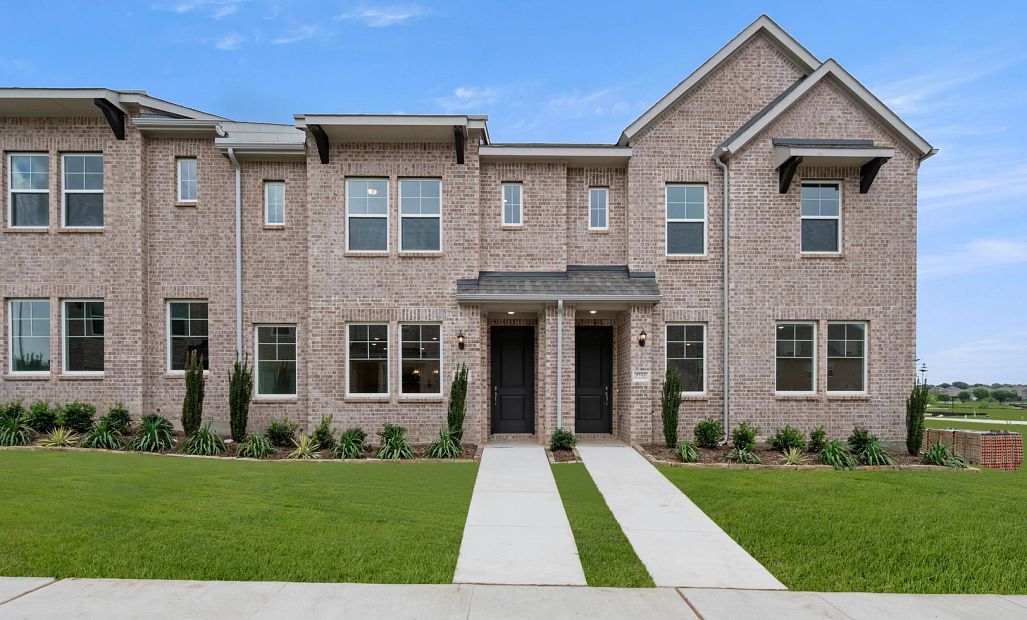 Tulane - The Pointe at Capp Smith Lake: Watauga, Texas - Ashton Woods