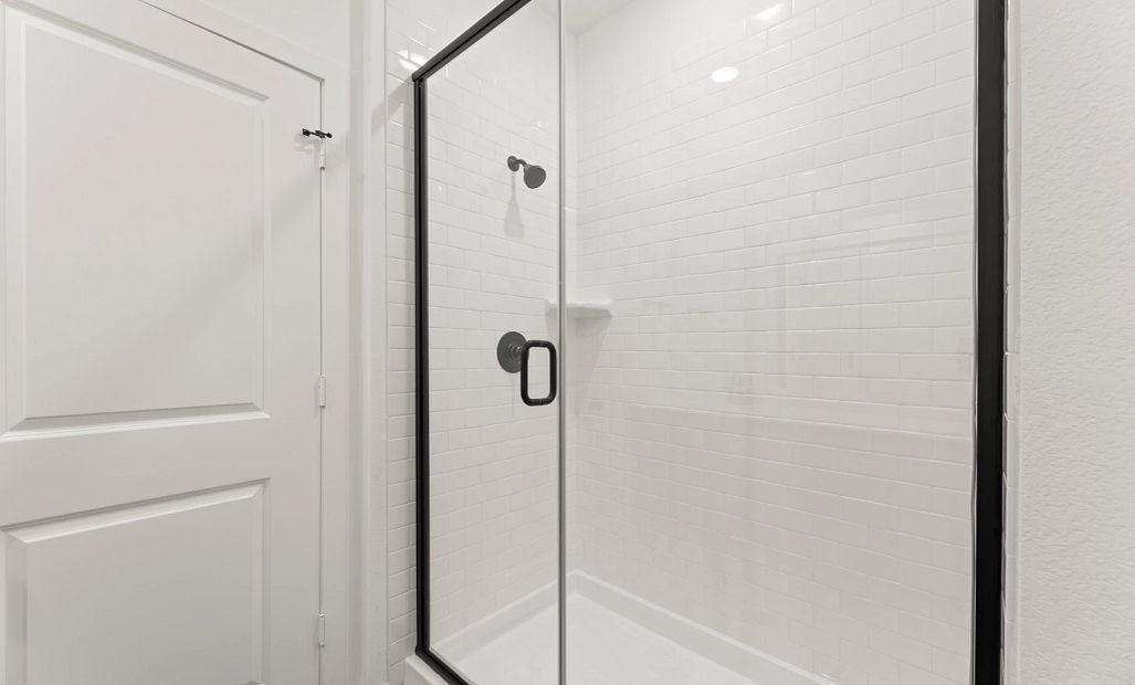 Primary Bathroom Representative Photo featuring the Oxford Collection
