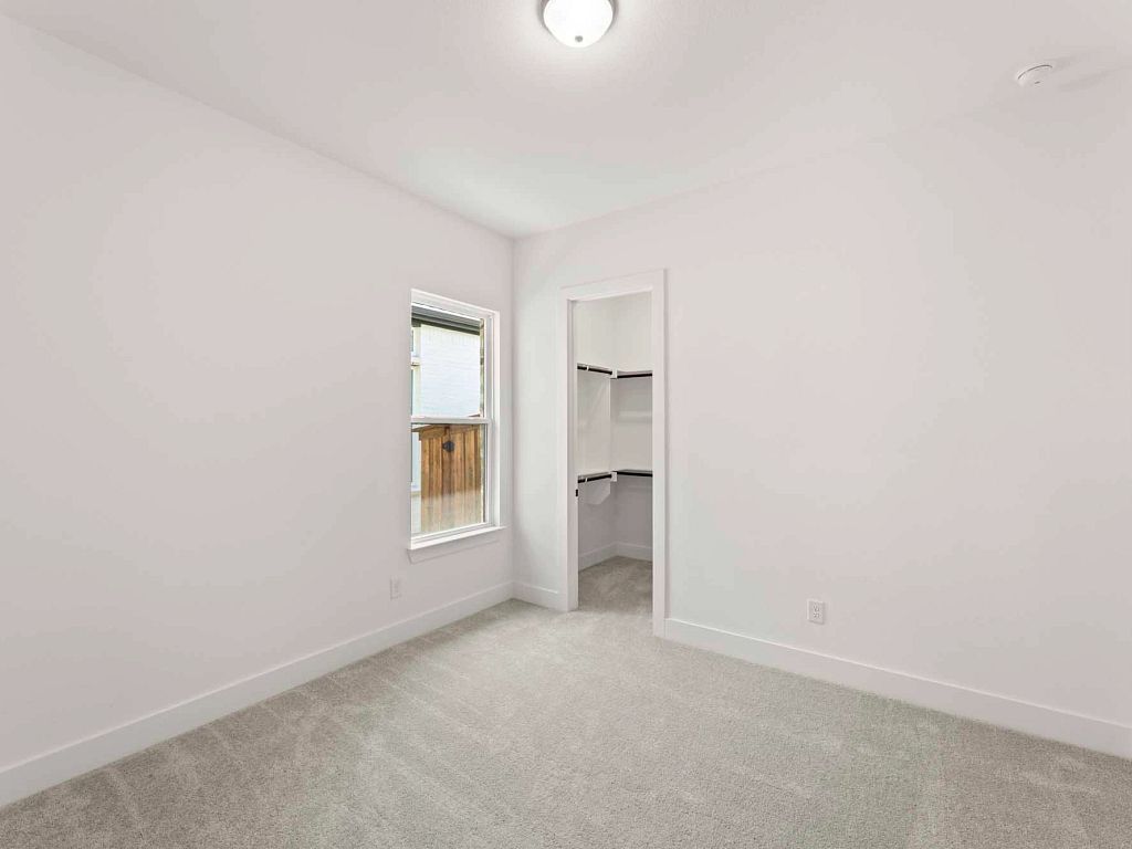 Furst Ranch - Bellevue Interior Image 9