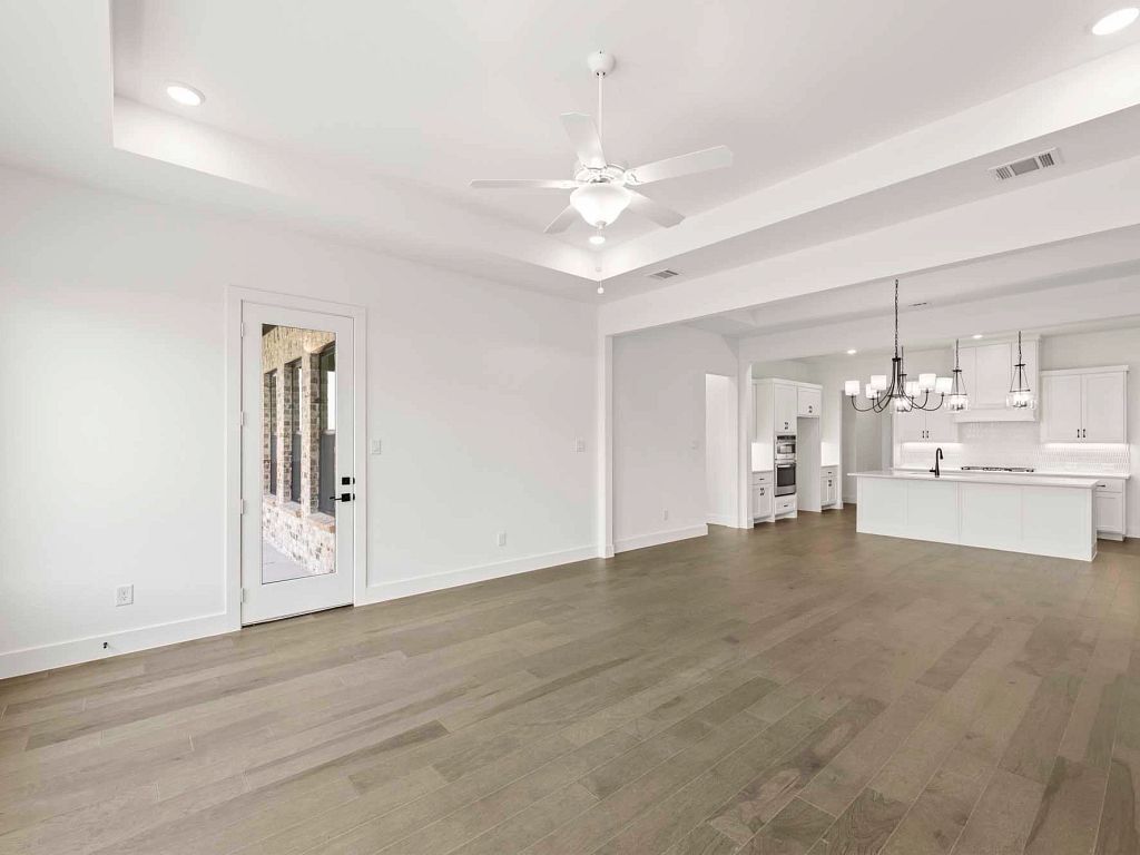 Furst Ranch - Bellevue Interior Image 17