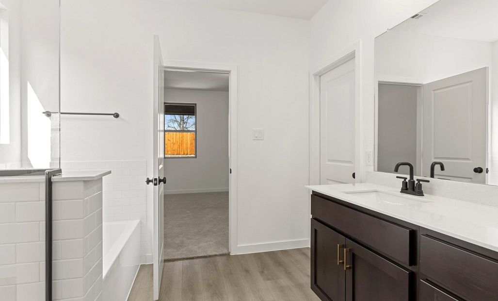 Primary Bathroom Representative Photo featuring the Oxford Collection