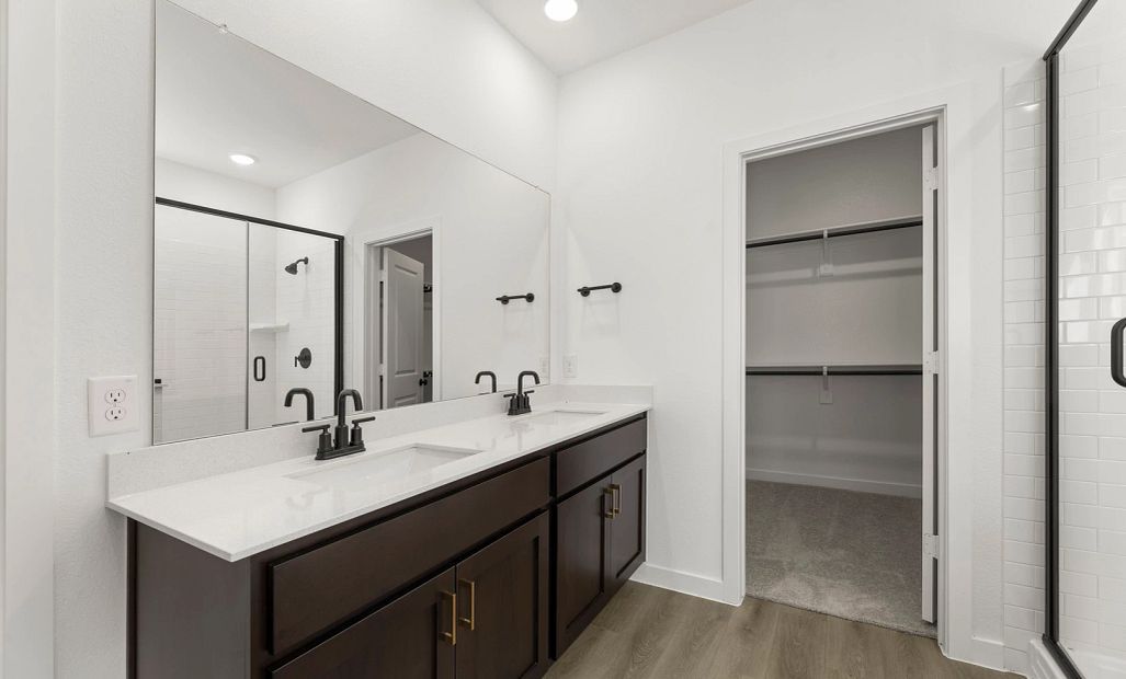 Primary Bathroom Representative Photo featuring the Oxford Collection
