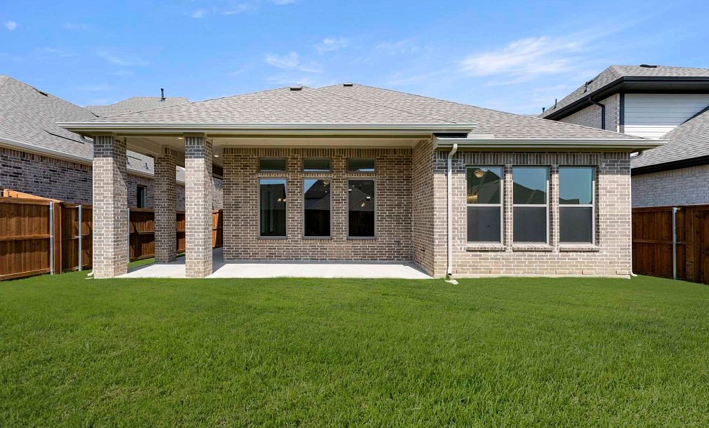 Rear Exterior Design Representative Photo