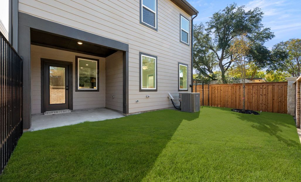 Rear Exterior Design Representative Photo