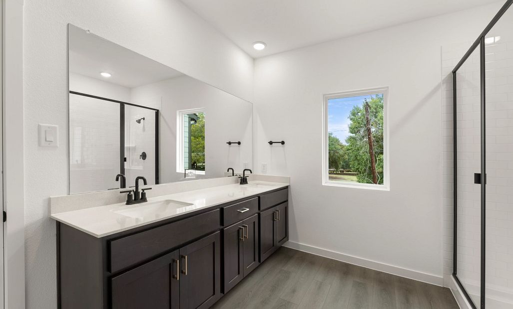 Primary Bathroom Representative Photo featuring the Oxford Collection