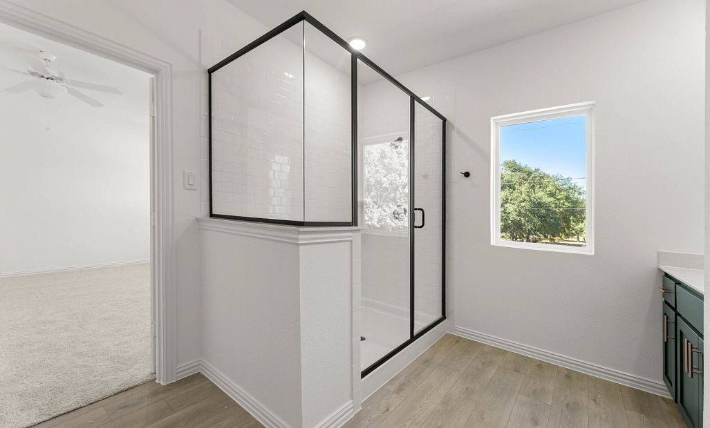 Primary Bathroom Representative Photo featuring the Luxe Collection